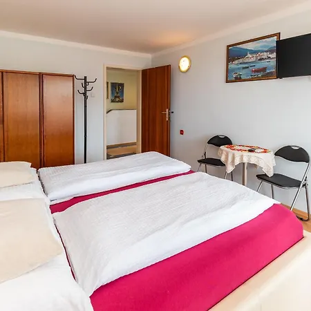 Apartment Rosi *