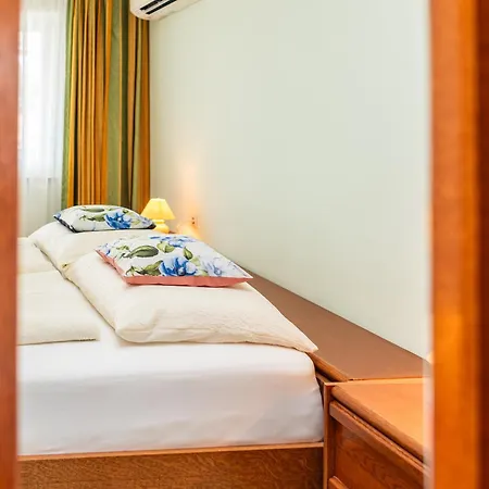 Rosi Apartment Krk Town